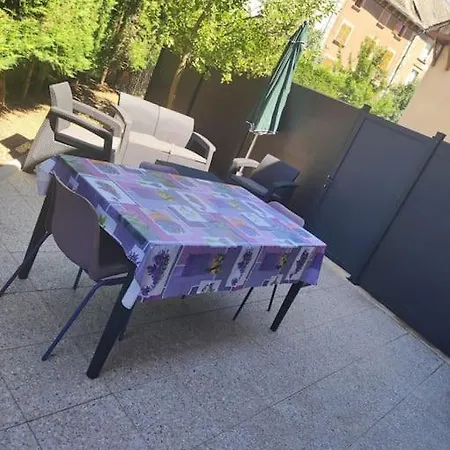 Maison De Village Avec Jardin *